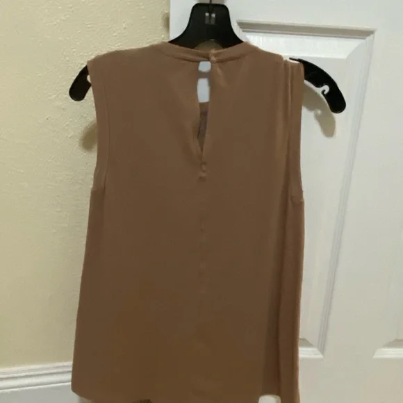 Brunello Cucinelli made in Italy top w/ Sequins Sz S Xclnt - Picture 2 of 4